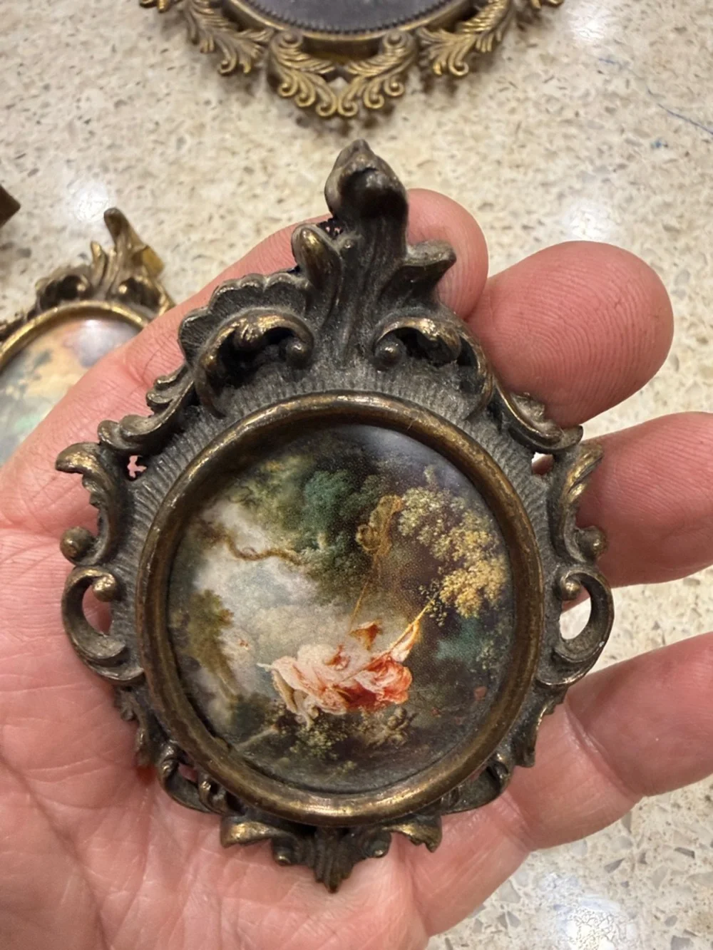 1950s - Made in Italy, Brass Vintage-Style Floral Wall Decor look ofAntique Gold - Picture 14 of 15